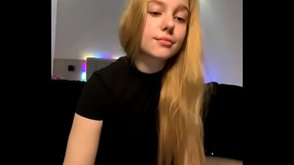 Guess girl fingering anal 