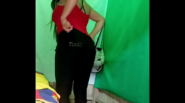 LO TENIAS BIEN GUARDADO_MALDITA_ZORRA LASECRETARIA DE LA OFICINA SE DEDICA AL PORNO CASERO CUANDO SALE_DE SU JORNADA LABORAL