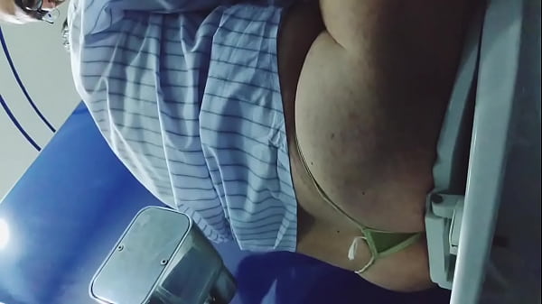 Al fin me vieron y mame verga en los ba&ntilde;os. 