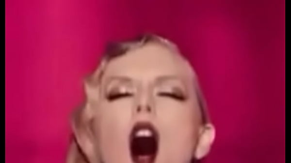 Taylor Swift moaning