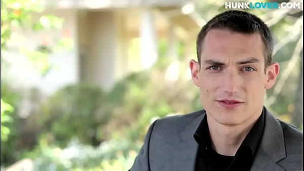 Amateur jock teases body and jerks in close up for jizzshot