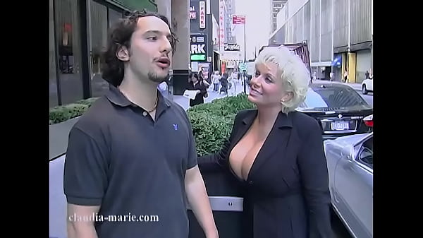 Big Tit Claudia Marie Fucked In Nyc thumbnail
