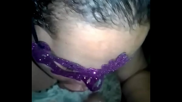 Play MP4 - Puta leiteira