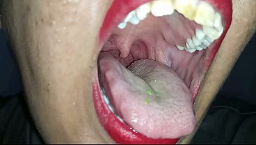 Nonton Red Lips And Popping Candy &ndash; Tongue, Uvula, And Drool thumbnail