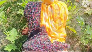 Desi village girl tight pussy fuck in jungle beautiful indian desi village girl sex in jungle 