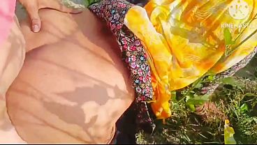 Desi village girl tight pussy fuck in jungle beautiful indian desi village girl sex in jungle