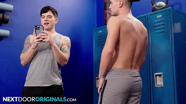 Dakota Payne has eyes for gym bro Trevor Brooks. One night when they're alone in the gym, Dakota finds out that Trevor is into him too. But is a gym bro the right guy for Dakota? 