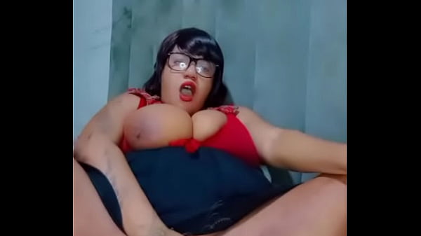 Play MP4 - Onthatile Chubby queen5 Showing her Beautiful Body to The world