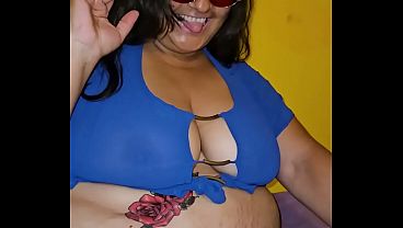 Big Belly Woman Is Broadcasting For Dicks thumbnail