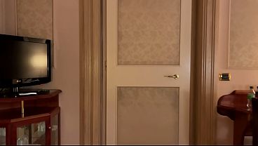 Nonton Fucking In Front Of The Mirror With A Hot Whore In A Hotel thumbnail