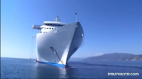 Nonton Sophia Santi On A Ship Penetrated While Masturbating thumbnail