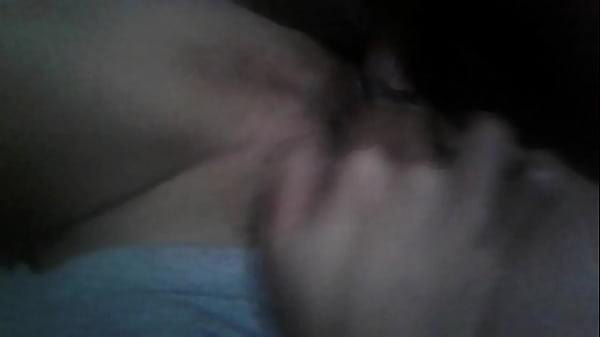 Fumando_varios baseados_filmado_e encaixando so_a cabecinha na Xerequinha com ela se tocando e parou quando viu_que eu tava filmando Parte 4 DEIXEM OS COMENTÁRIOS QUE_MOSTRAREMOS O FINAL