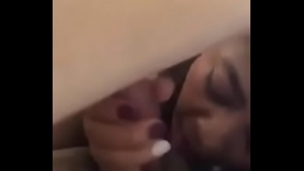 Le gusta mamar Video_de la nube