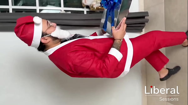 Nonton Santa Claus Se Folla A Chica Culona thumbnail