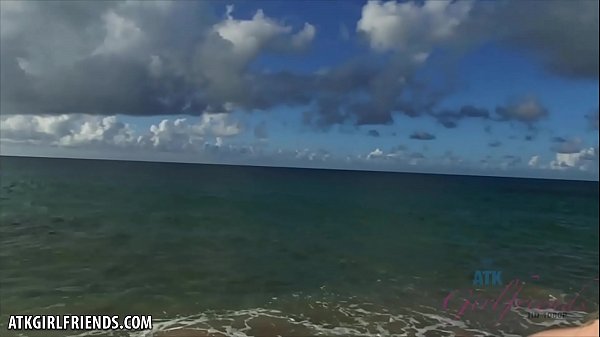 Play MP4 - Hot blonde sucks and fucks you in Hawaii &lpar;Kristen Scott&rpar;