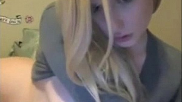 Beautiful blonde babe on webcam 