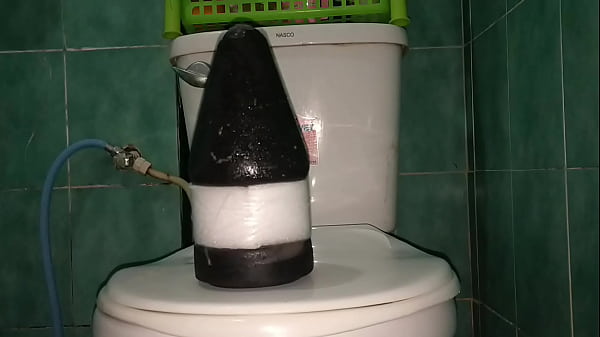 Play MP4 - Stretching my Ass to the Maximum on a modified 11cm diameter wide Butt Plug in slow motion&period;