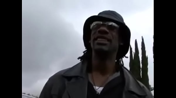 Sexy milf likes em big