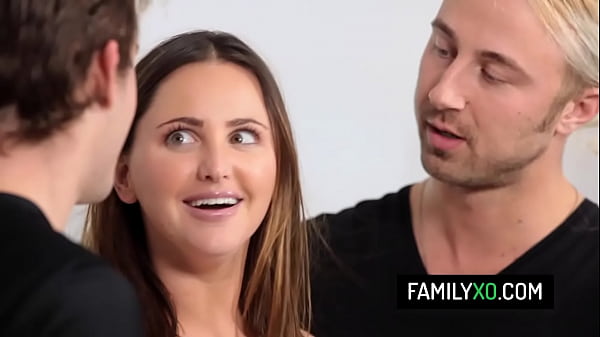 Sexy stepsister_Hope Howell got_groundedby her_step brothers onthe couch with_one dickin eachhole