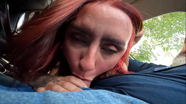 Play MP4 - A baixinha gostosa na sua primeira vez j&aacute; chegou causando na carona - Jane Moscovis