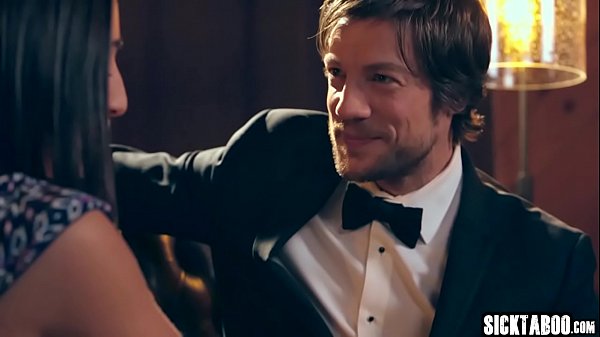 Naughty brunette teen with big ass_seduced a nice guy