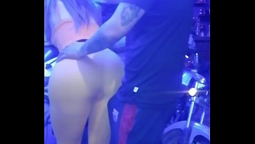 ESTA CHICA LE GUSTA TENER SEXO EN DIFERENTES POSICIONES SEXUALES PORQUE ESO LA EXCITA DEMASIADO Y AL FINAL DESPUES DE LA GRAN SESION SEXUAL TAMBIEN LLEGAMOS AL ORGASMO MIENTRAS LA ESCUCHABA GEMIR 