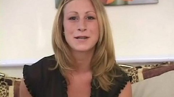 Sexy blonde teen hoe gets her tight