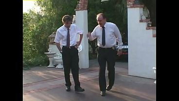 Nonton White Businessman Fucks Black Slut With Big Tits thumbnail