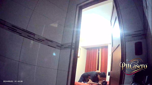 En el Hotel - Sin Cortes - Sin restricciones - Sin filtros parte 1 (FLASH) 