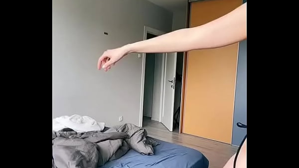 Nonton Pov: You're Peeking At Your Stepmom Going To The Beach! Give Me A "like" If You See It? thumbnail