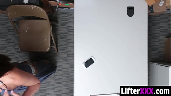 Nonton The Officer Finishes His Search By Pulling Out And Blowing His Load All Over Her Face - Lifterxxx thumbnail