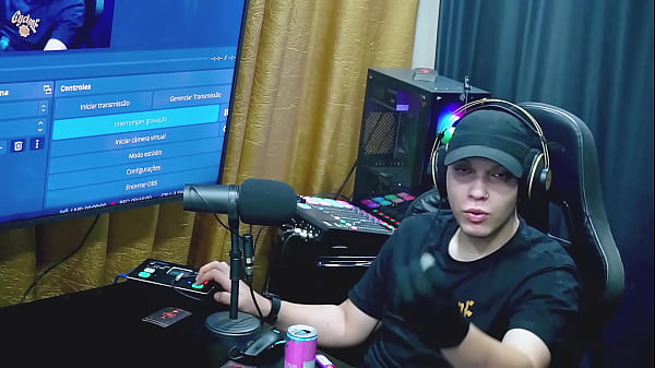 Nonton A Gostosa Da Renatinha Mello Deu Em Cima Do Apresentador, Ser&aacute; Que Rola Uma Grava&ccedil;&atilde;o Porn&ocirc; Os Dois? - Podcast P&aacute;pum No Barraco! thumbnail