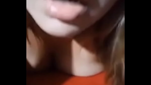 Play MP4 - T&aacute; filmando corno&quest; Ent&atilde;o ver se aprende como eu gosto de ser devorada na rola