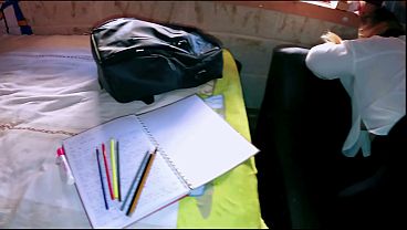 Nonton Froto Mi Polla Sobre El Culo De Mi Peque&ntilde;a Estudiante, Ella No Le Dir&aacute; A Nadie thumbnail