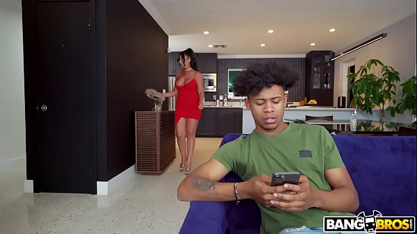 Play MP4 - Stepmom Loves Anal