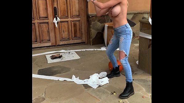 Pumpkin Smashing withBlonde Big Tits KENZIE_TAYLOR for Halloween Trick or Treat