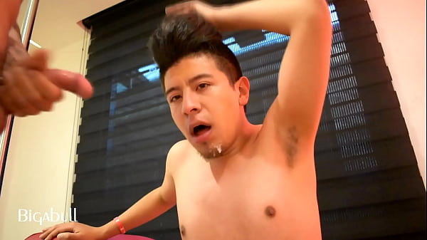 Play MP4 - Doble penetraci&oacute;n en mi ano