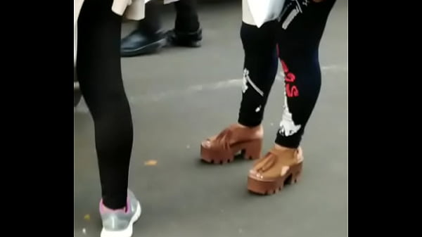 Sof&iacute;a la troncha pingas