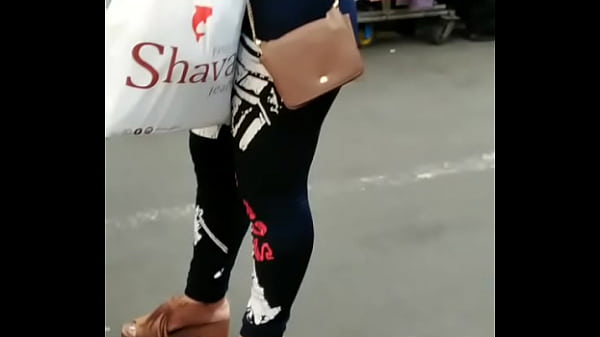 Sof&iacute;a la troncha pingas 