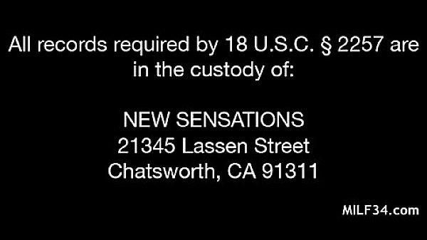 Nonton Horny Milf Dps Stud thumbnail