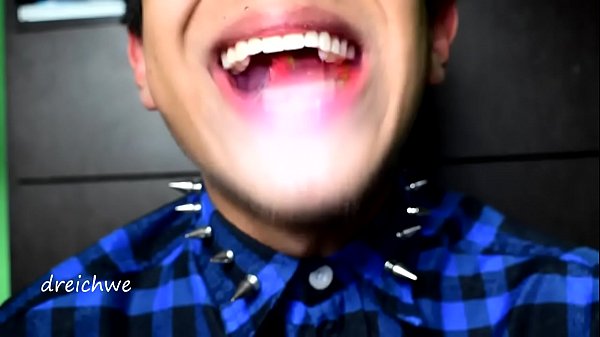 Eating Rubber Worms thumbnail