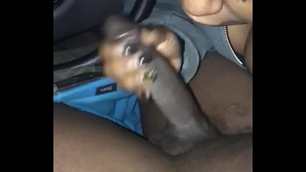 Play MP4 - She sucking dick for the fun of it