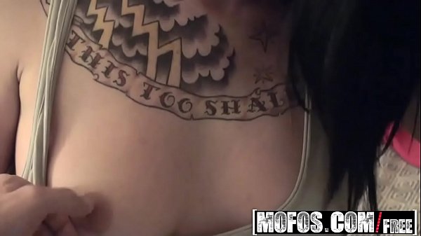 Mofos - Pervs On_Patrol - (Aria Aspen) - I Spy_A Gal Who Swallows