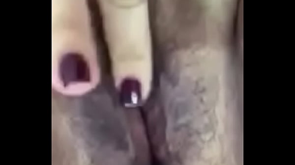 Esposa buceta cabeluda dedada