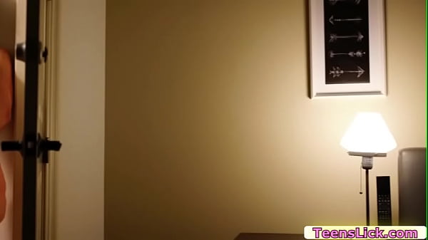 Play MP4 - Masseuse and MILF Client taste their pussies