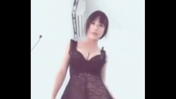 Pervert japanessegirl show her naked sexy body