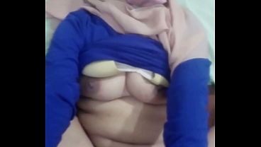 Wanita Hijab Indonesia Terbaru thumbnail