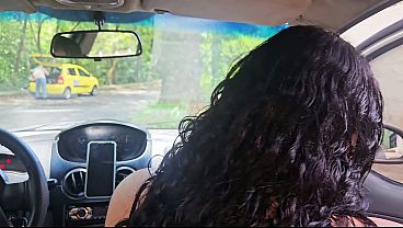 Public car blowjob: hotwife DeisyYeraldine swallows stranger cum then flashes ass in Medellin street 