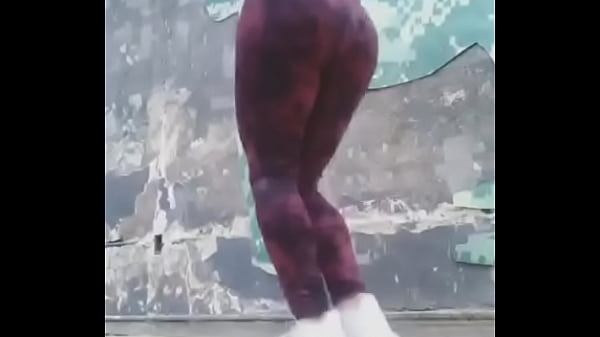 Samadhi saltando la_cuerda rebotandoel culote