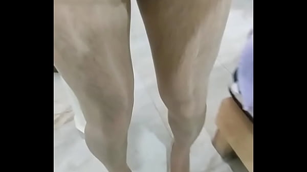 Deliciosa tv jennytvcl usando medias, pantimedias y zapatillas 